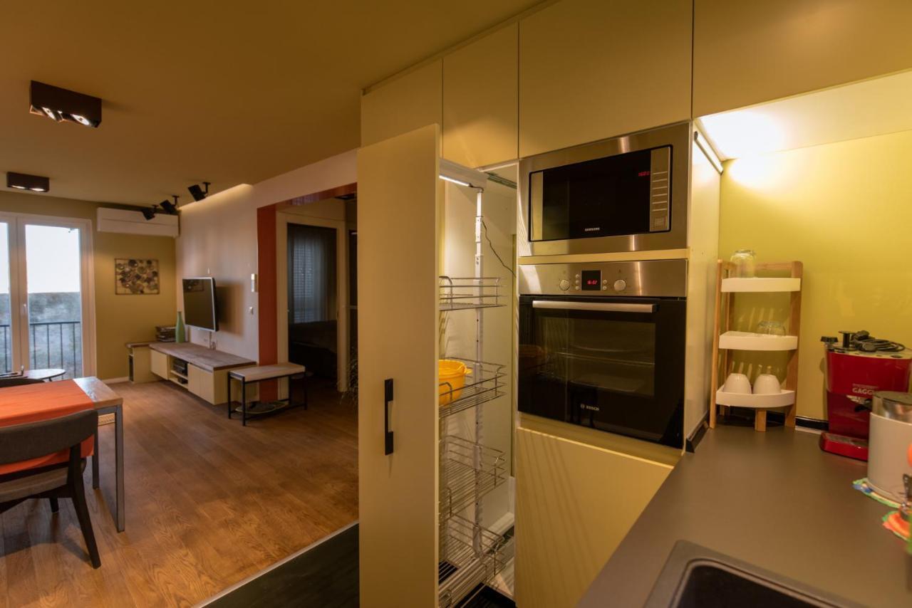 The Wall Apartment زادار المظهر الخارجي الصورة